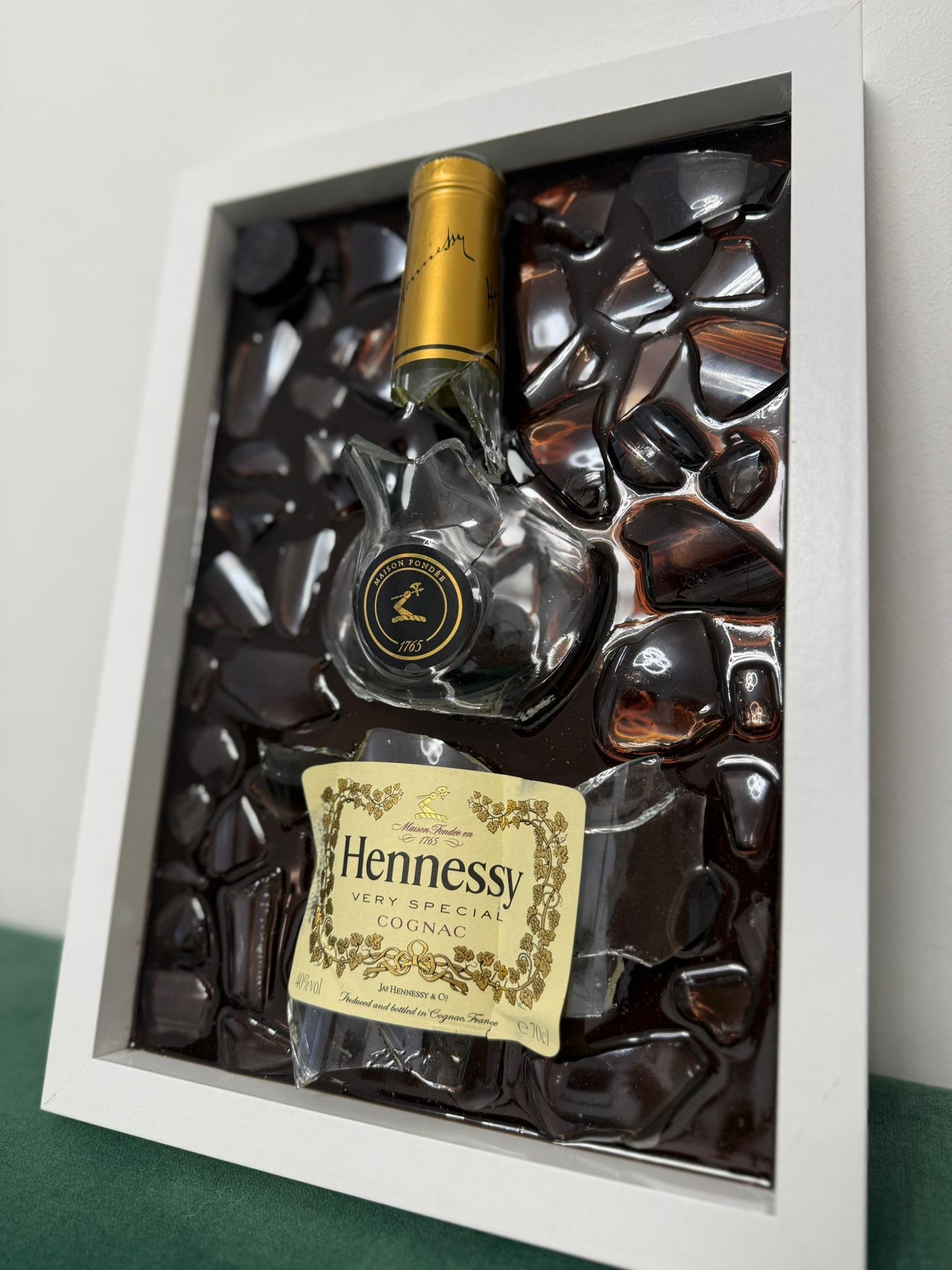 Tablou decorativ din rășină - Hennessey