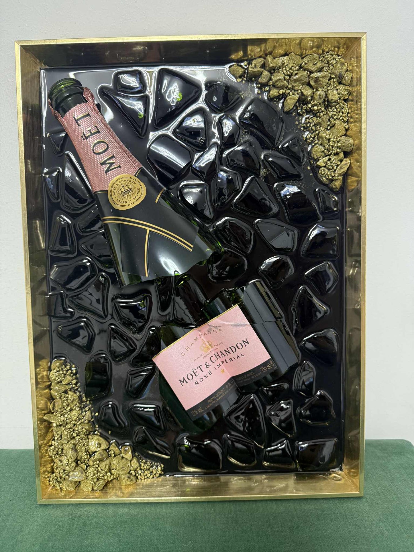 Tablou decorativ din rășină - Moet&Chandon Rose Imperial